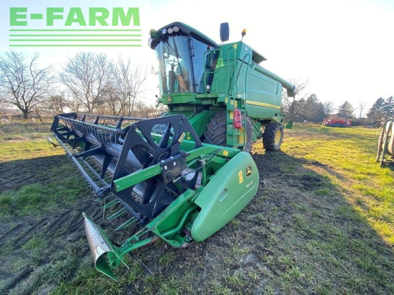 John Deere w650 - Skördetröska: bild 1 John Deere w650 - Skördetröska: bild 1