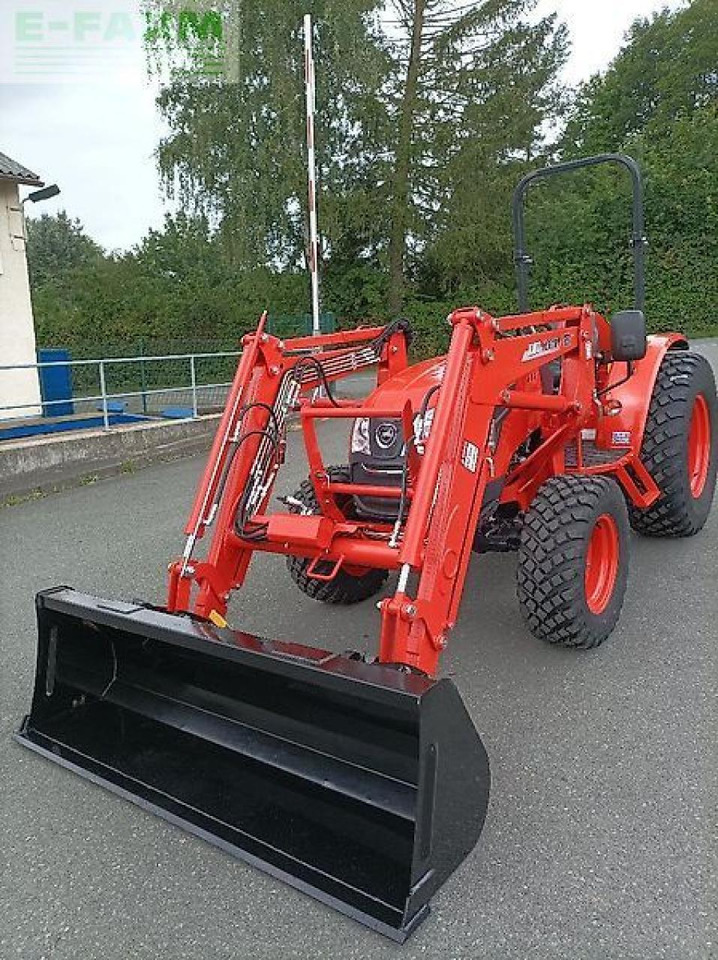 Kioti dk 4520 hs-eu - Traktor: bild 2 Kioti dk 4520 hs-eu - Traktor: bild 2