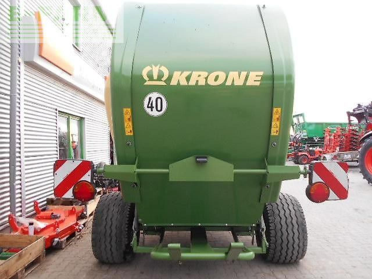 Krone rundballenpresse comprima v180xc - Fyrkantspress: bild 2 Krone rundballenpresse comprima v180xc - Fyrkantspress: bild 2