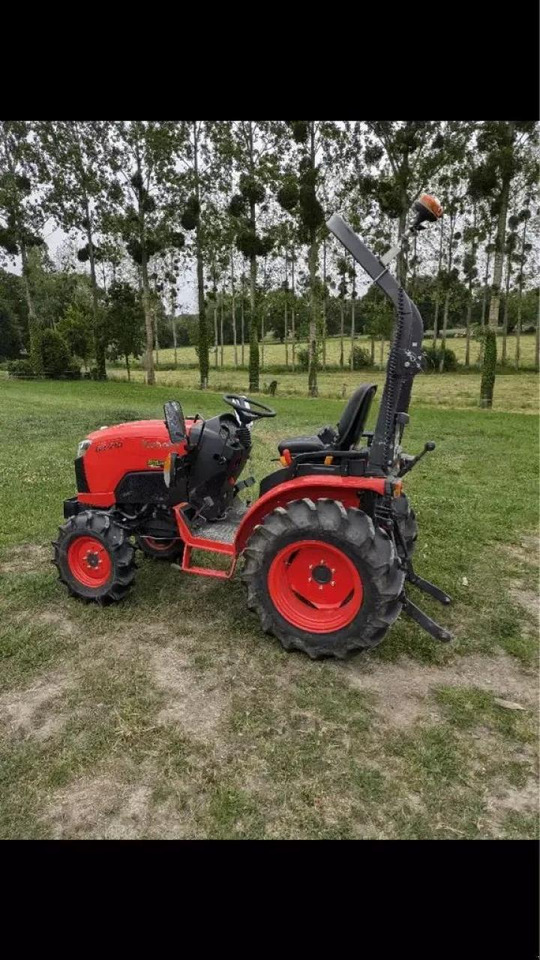 Kubota b2-261 - Traktor: bild 3 Kubota b2-261 - Traktor: bild 3