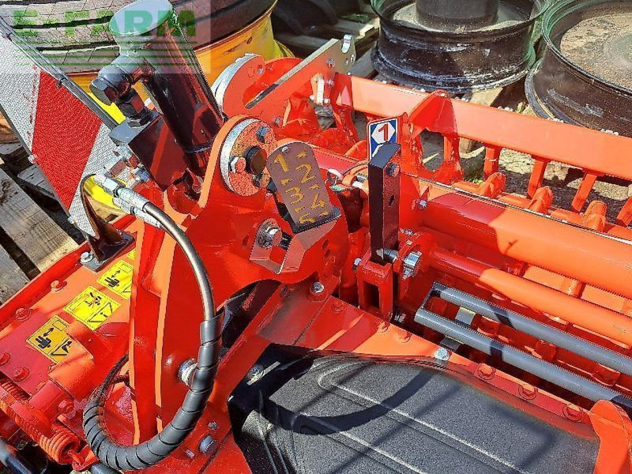 Kuhn hr3030 - Maskin för jordbearbetning: bild 4 Kuhn hr3030 - Maskin för jordbearbetning: bild 4