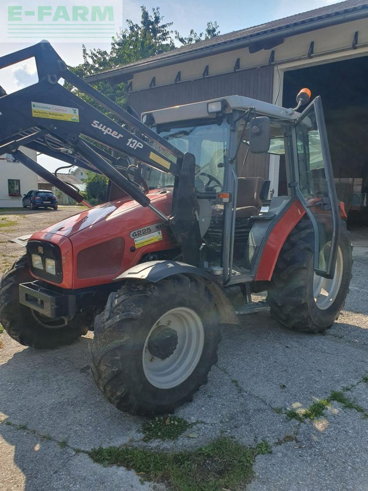 Massey Ferguson 4225-2 lp - Traktor: bild 1 Massey Ferguson 4225-2 lp - Traktor: bild 1