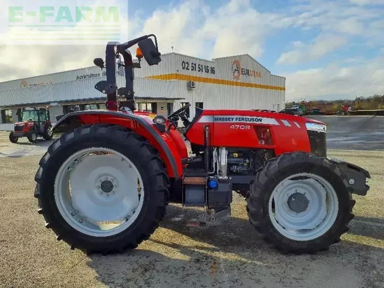 Massey Ferguson 4708 - Traktor: bild 1 Massey Ferguson 4708 - Traktor: bild 1