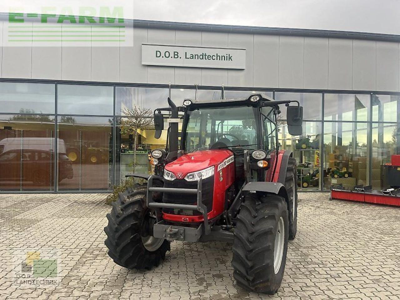 Massey Ferguson 4708 - Traktor: bild 1 Massey Ferguson 4708 - Traktor: bild 1