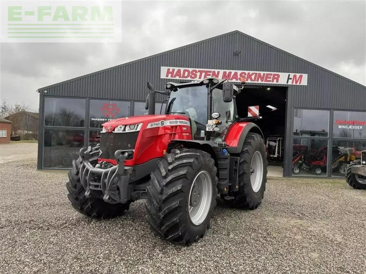 Massey Ferguson 8740s dyna vt exclusive Exclusive - Traktor: bild 1 Massey Ferguson 8740s dyna vt exclusive Exclusive - Traktor: bild 1