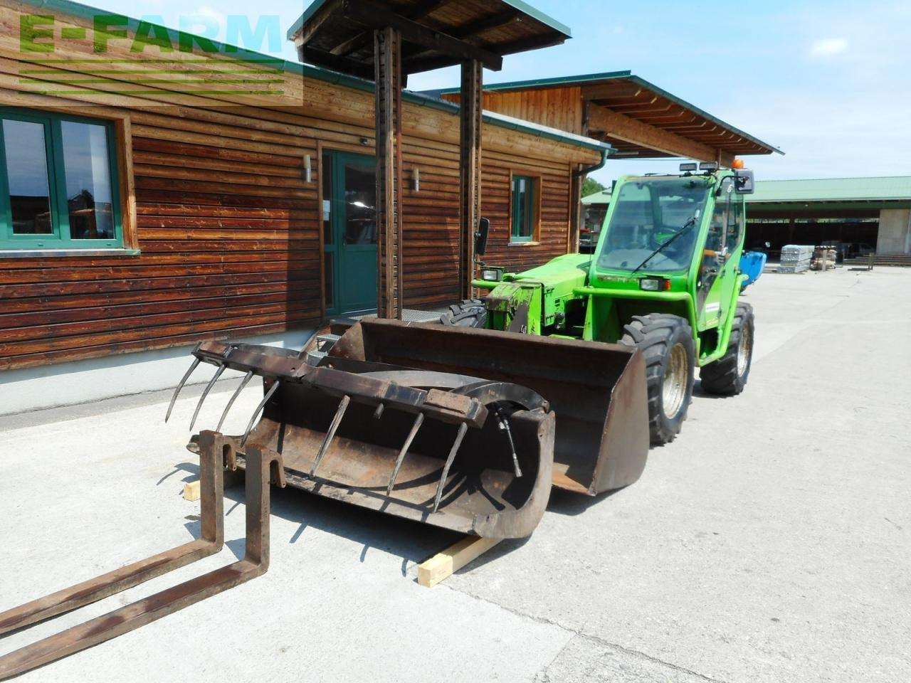 Merlo p33.7kt mit schaufel + greiferschaufel + gabel - Teleskoplastar: bild 2 Merlo p33.7kt mit schaufel + greiferschaufel + gabel - Teleskoplastar: bild 2
