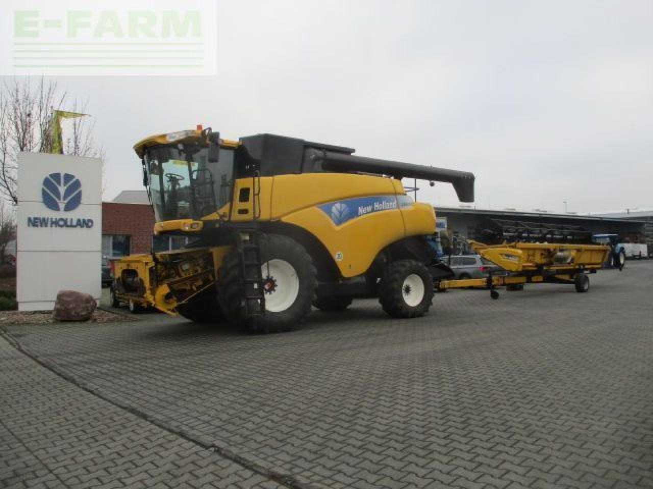 New Holland cr 9060 / cr9060 - Skördetröska: bild 1 New Holland cr 9060 / cr9060 - Skördetröska: bild 1