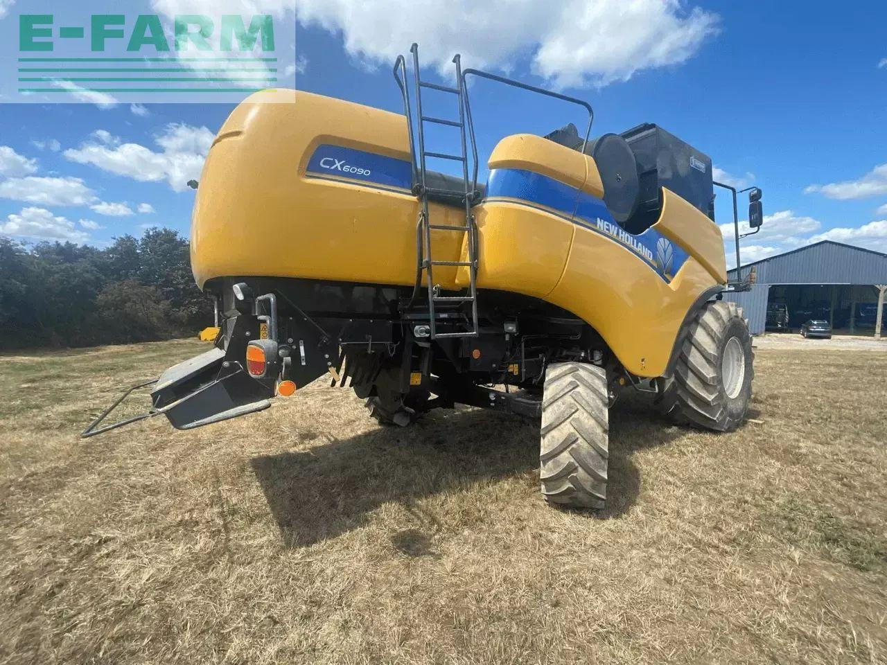 New Holland cx 6090 std - Skördetröska: bild 2 New Holland cx 6090 std - Skördetröska: bild 2
