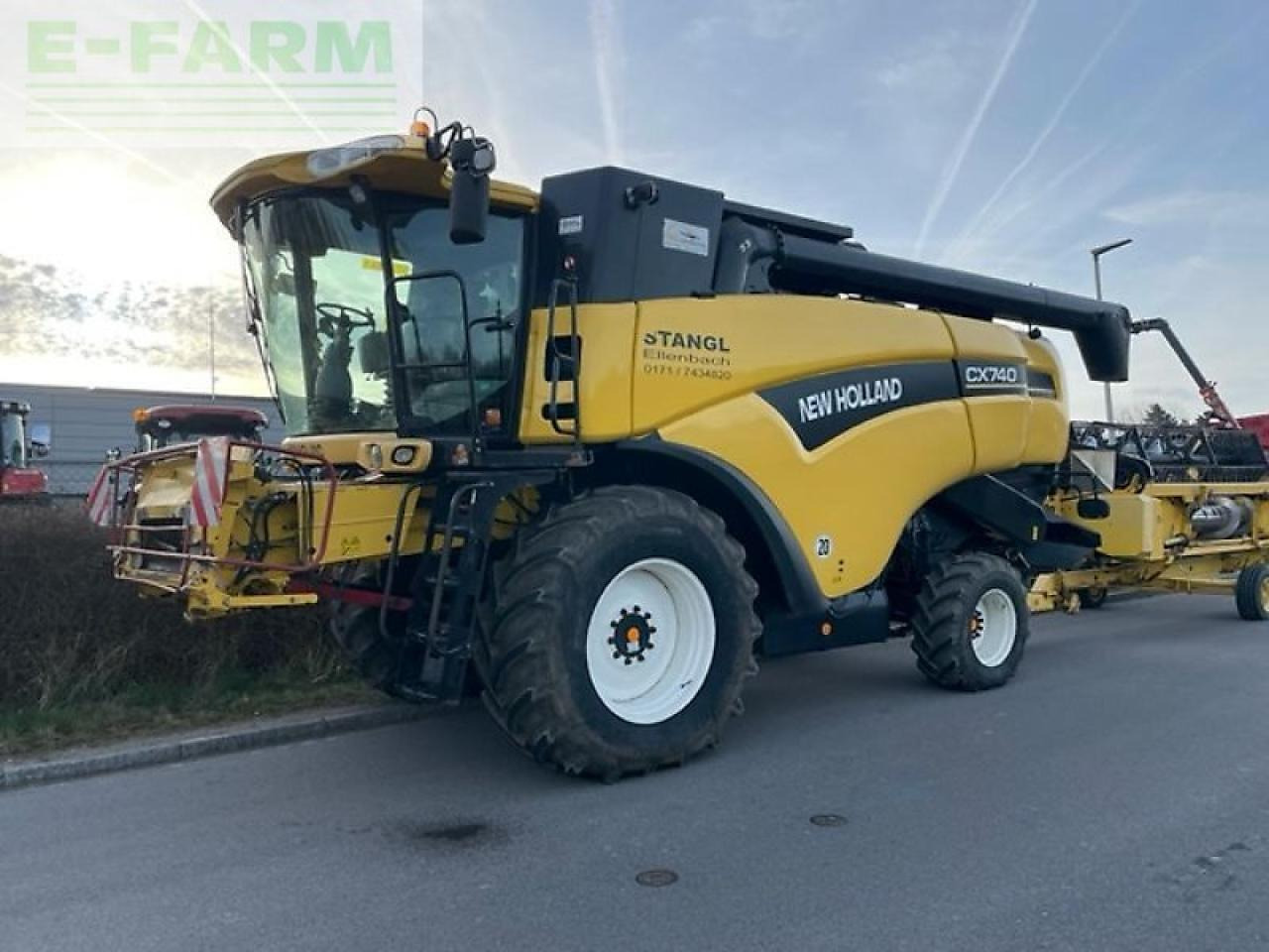New Holland cx 740 **durchrepariert** - Skördetröska: bild 1 New Holland cx 740 **durchrepariert** - Skördetröska: bild 1