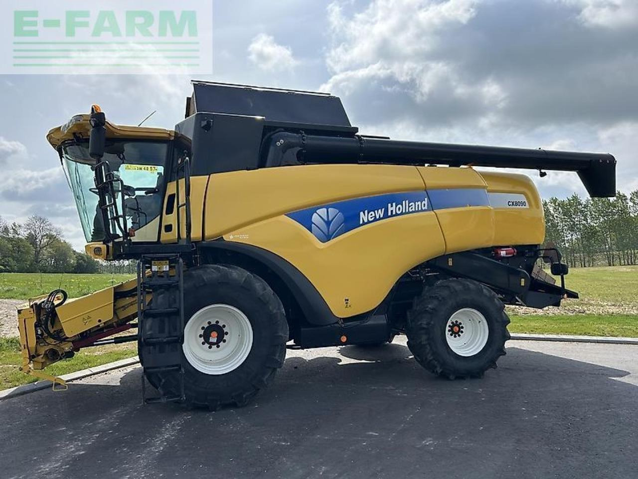 New Holland cx 8090 - Skördetröska: bild 1 New Holland cx 8090 - Skördetröska: bild 1