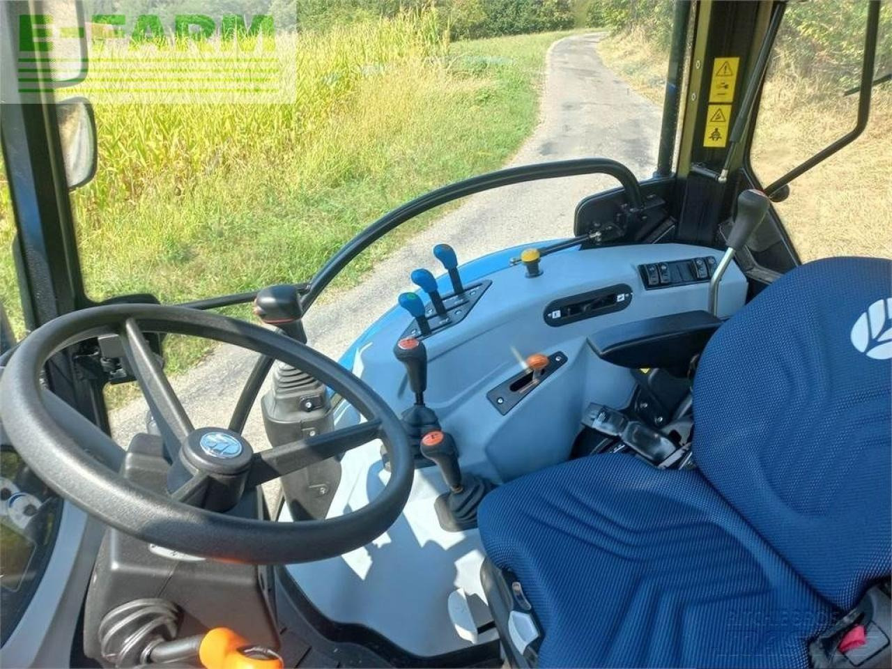 New Holland t5.90s - Traktor: bild 5 New Holland t5.90s - Traktor: bild 5