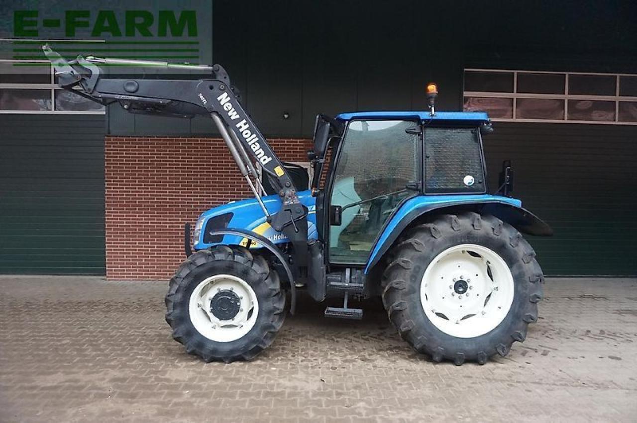 New Holland t5040 nur 860 std. - Traktor: bild 5 New Holland t5040 nur 860 std. - Traktor: bild 5