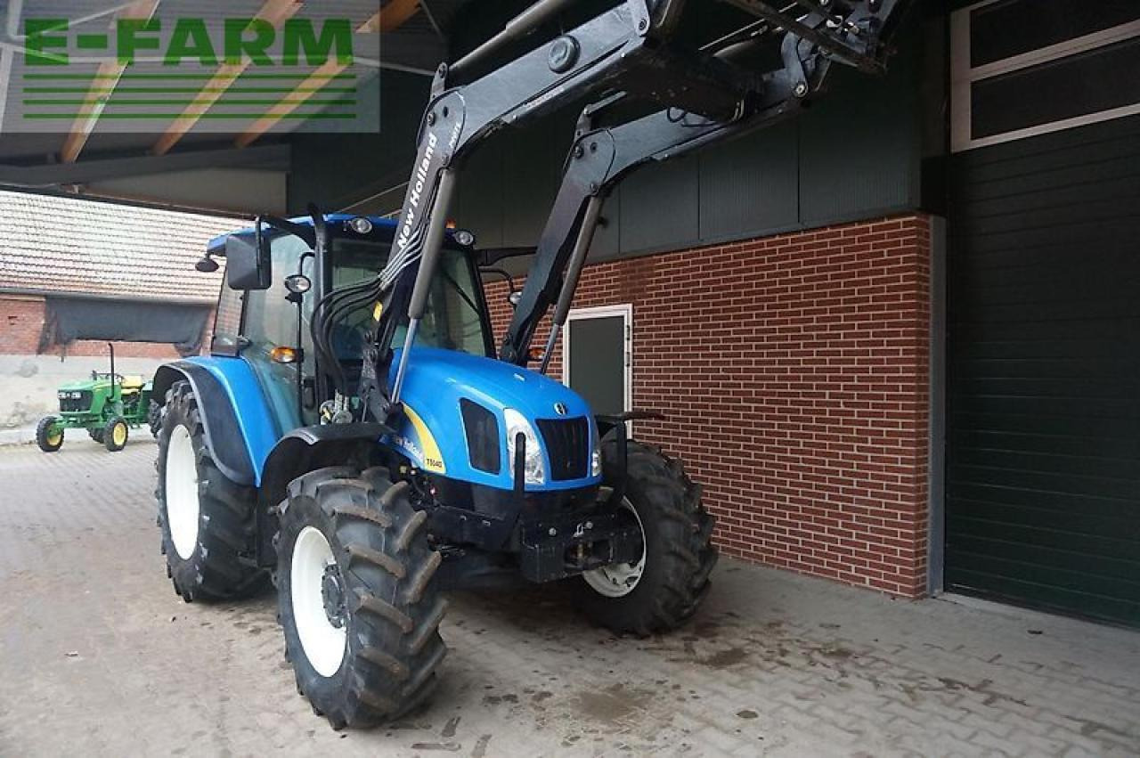 New Holland t5040 nur 860 std. - Traktor: bild 4 New Holland t5040 nur 860 std. - Traktor: bild 4
