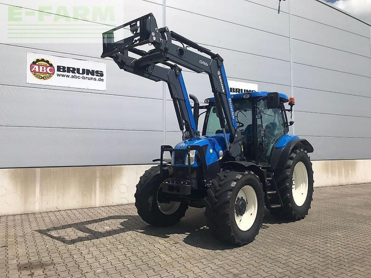 New Holland t6.140 electrocommand - Traktor: bild 1 New Holland t6.140 electrocommand - Traktor: bild 1