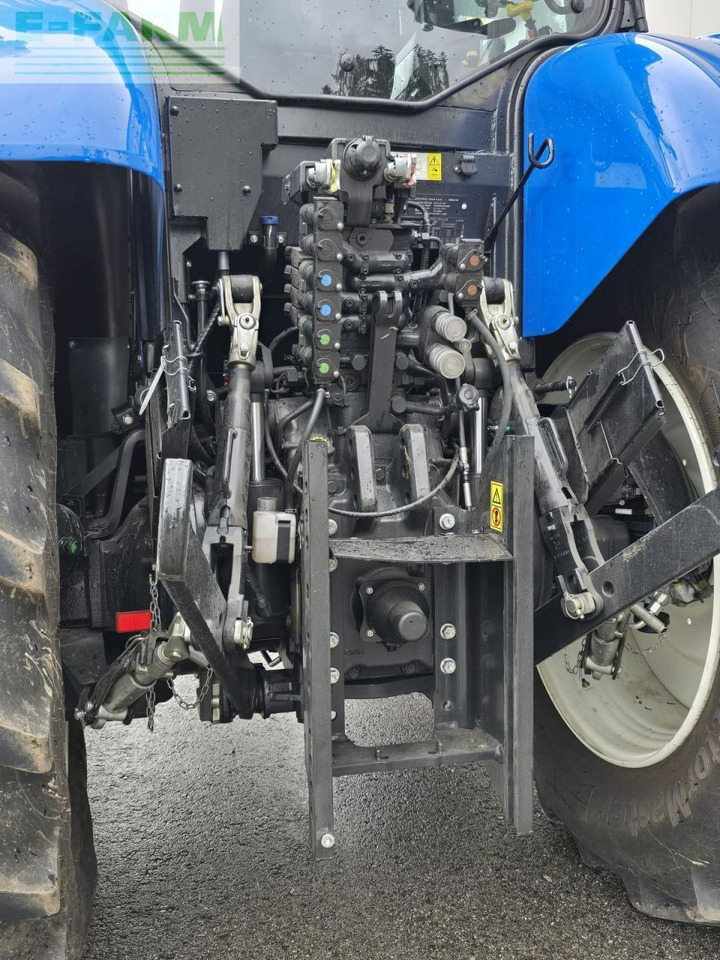 New Holland t7.210 auto command sidewinder ii (stage v) - Traktor: bild 2 New Holland t7.210 auto command sidewinder ii (stage v) - Traktor: bild 2