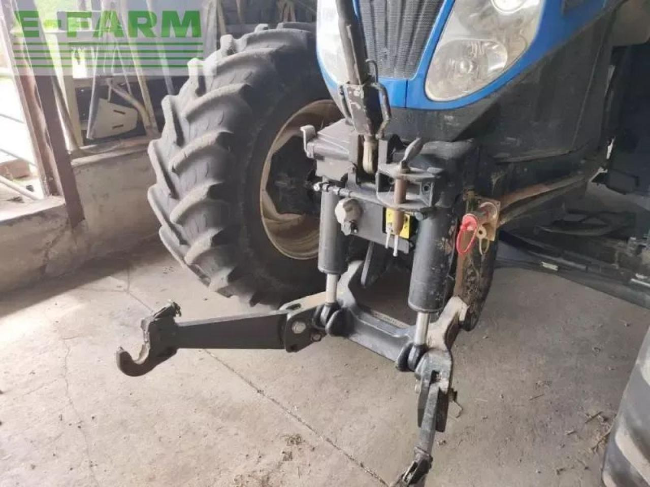 New Holland t7-220pc-sw - Traktor: bild 2 New Holland t7-220pc-sw - Traktor: bild 2