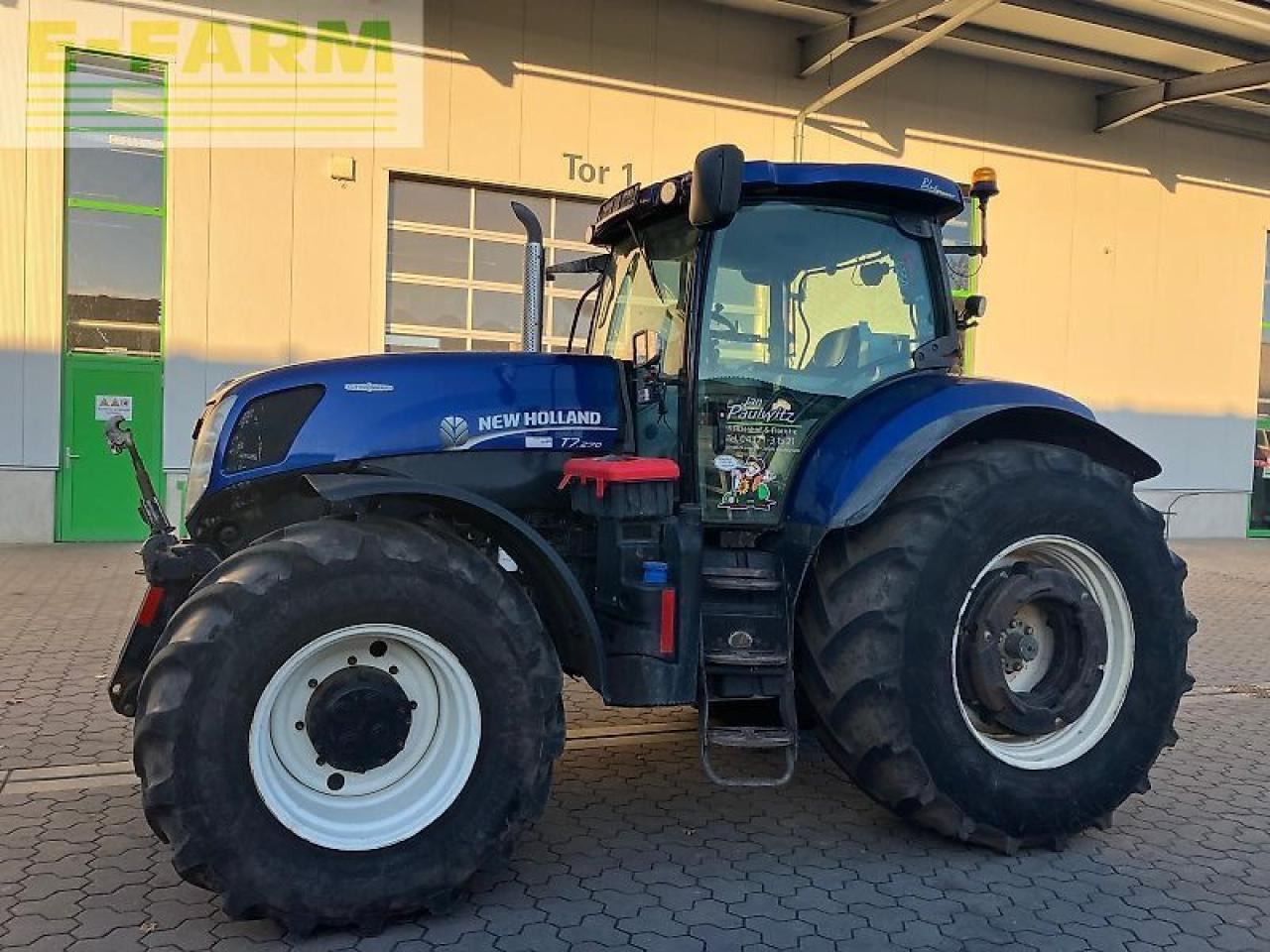 New Holland t7.270 auto command - Hot Deal - Traktor: bild 3 New Holland t7.270 auto command - Hot Deal - Traktor: bild 3
