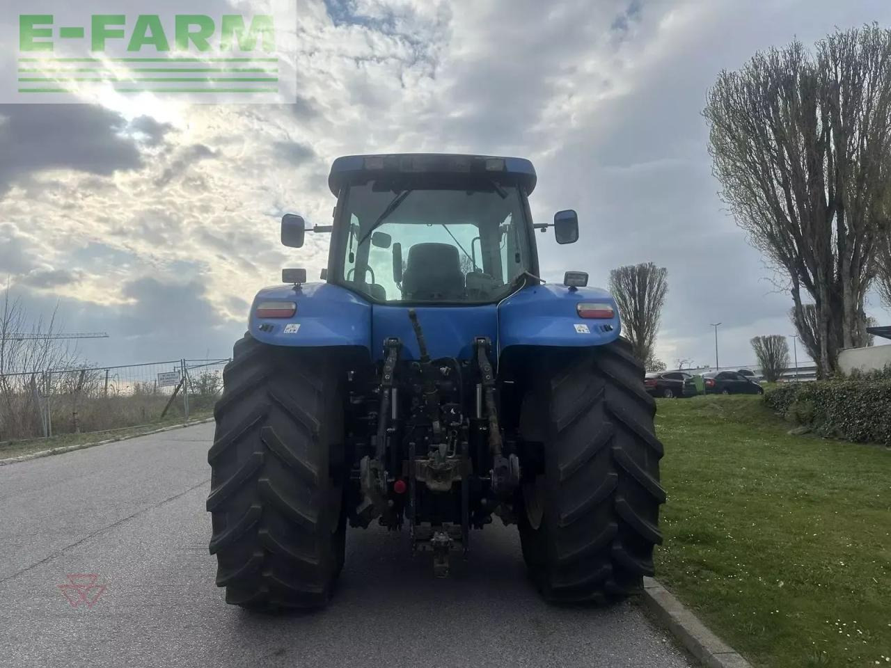 New Holland t8040 - Traktor: bild 5 New Holland t8040 - Traktor: bild 5