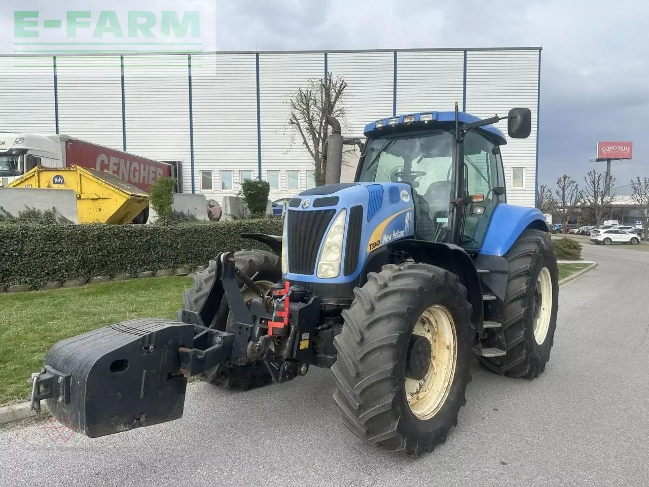 New Holland t8040 - Traktor: bild 1 New Holland t8040 - Traktor: bild 1