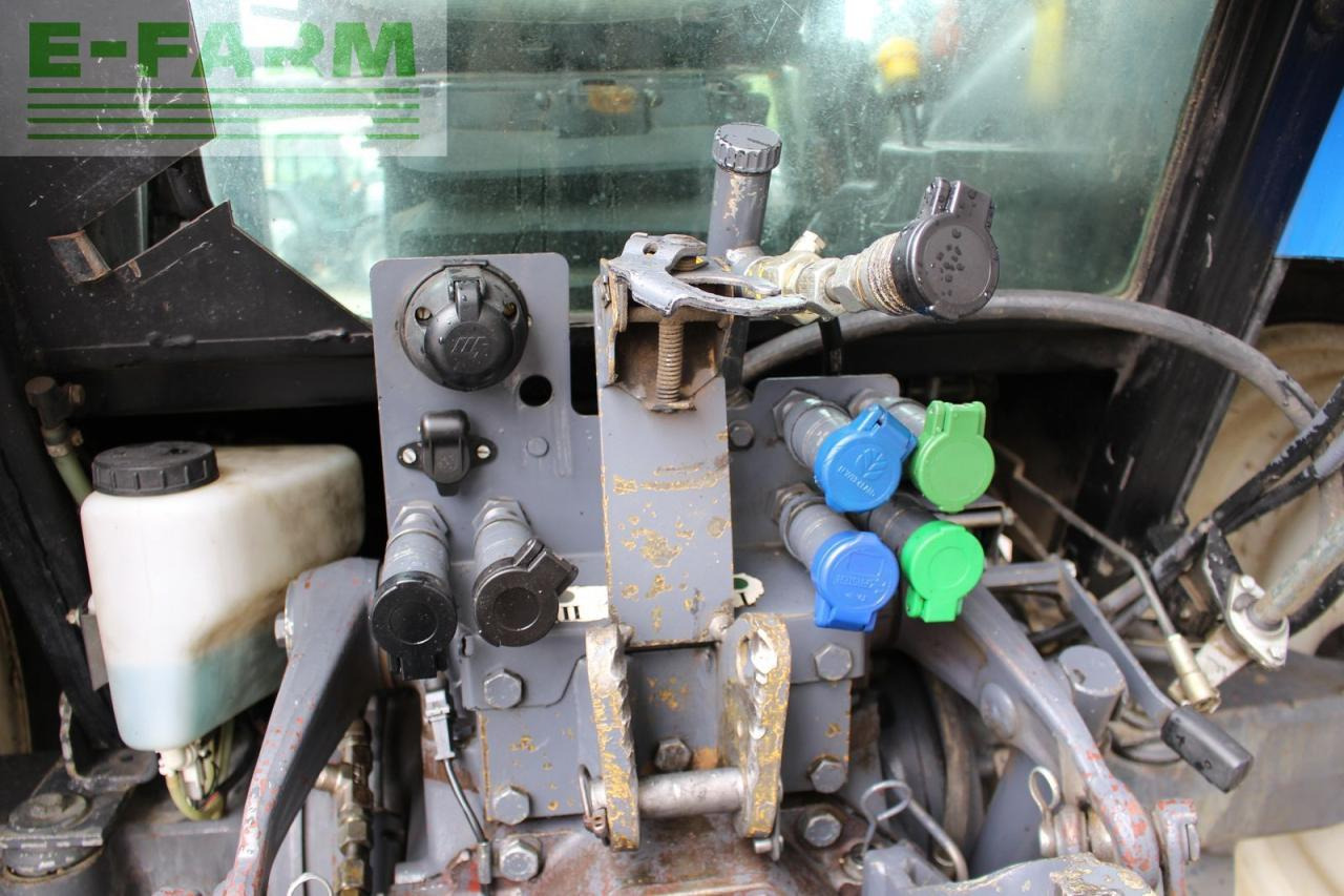 New Holland tl 80 - Traktor: bild 5 New Holland tl 80 - Traktor: bild 5