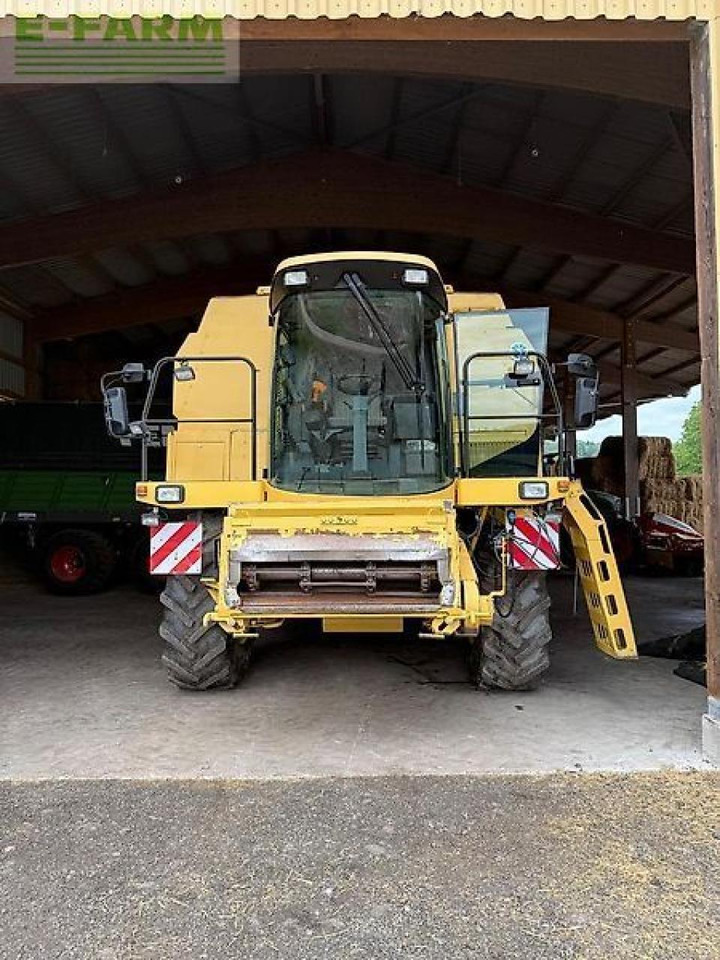 New Holland tx 68 plus mit rapstisch - Skördetröska: bild 1 New Holland tx 68 plus mit rapstisch - Skördetröska: bild 1