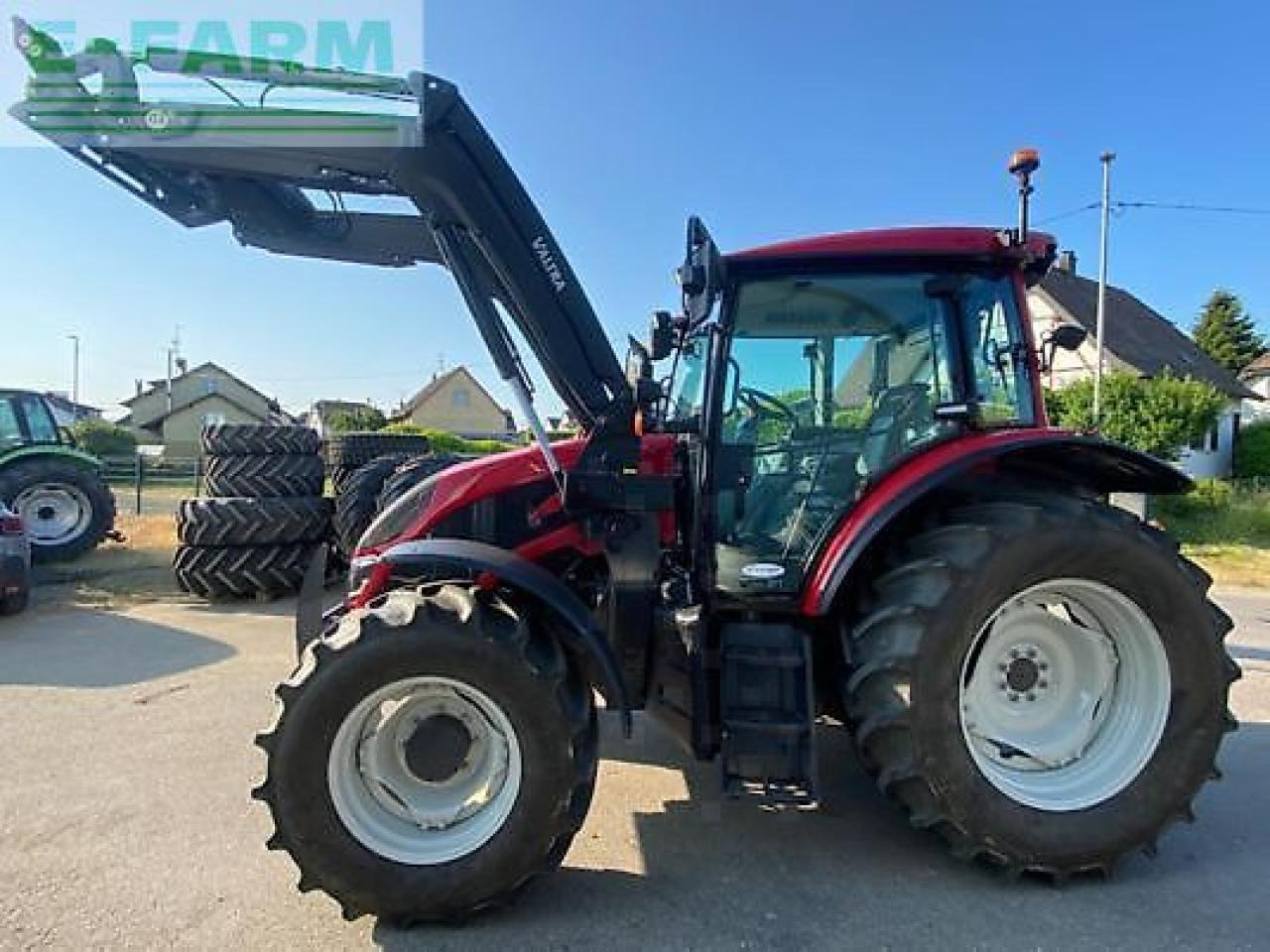 Valtra a115 h4 - Traktor: bild 4 Valtra a115 h4 - Traktor: bild 4