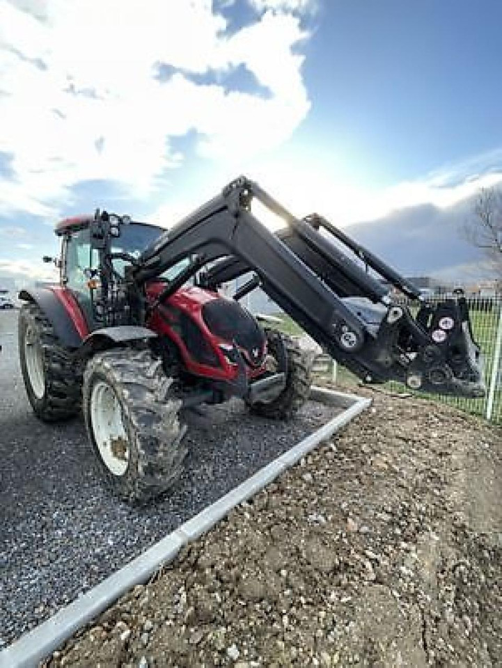 Valtra a115h4 - Traktor: bild 2 Valtra a115h4 - Traktor: bild 2