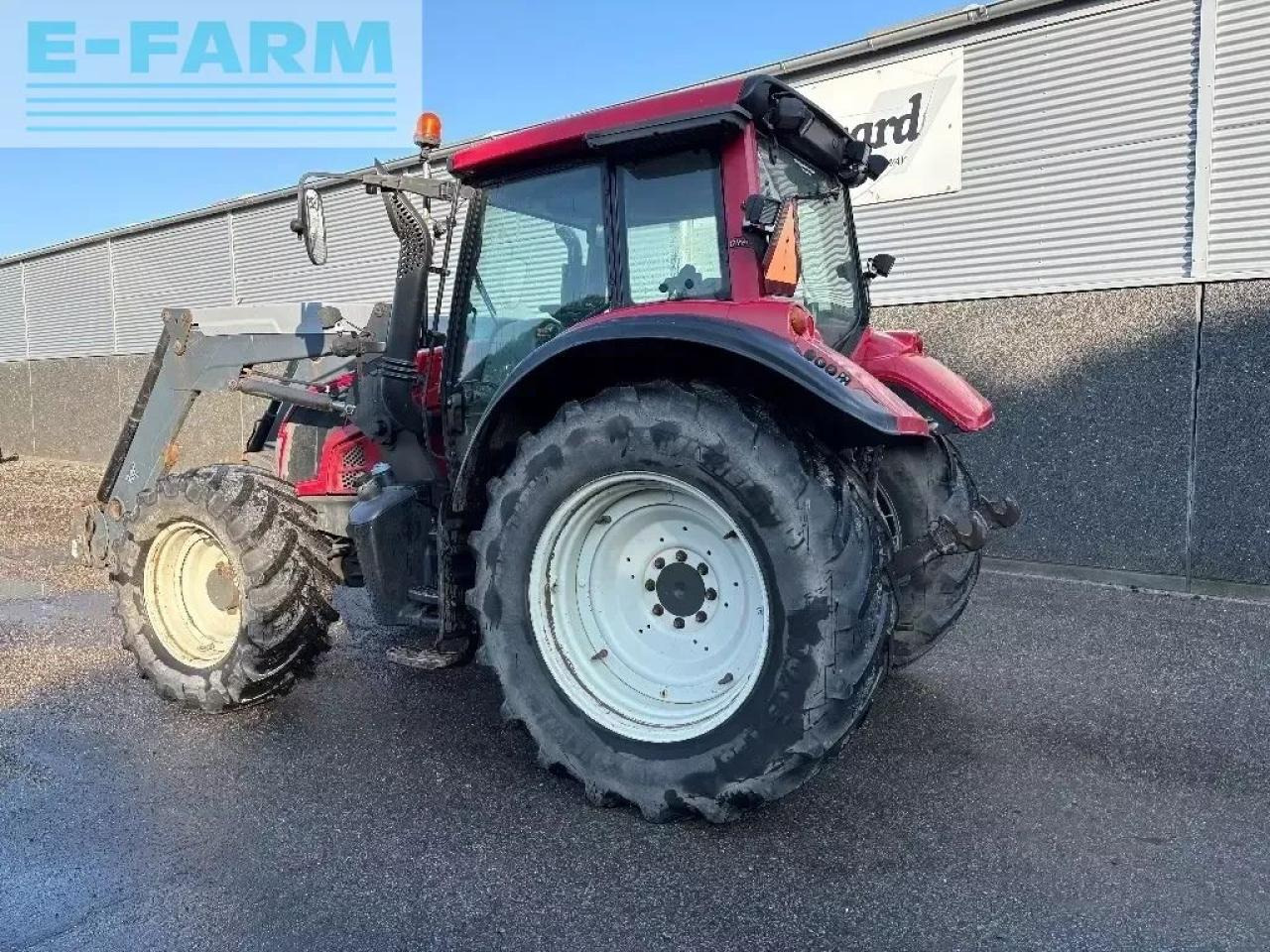 Valtra n 143 - Traktor: bild 2 Valtra n 143 - Traktor: bild 2