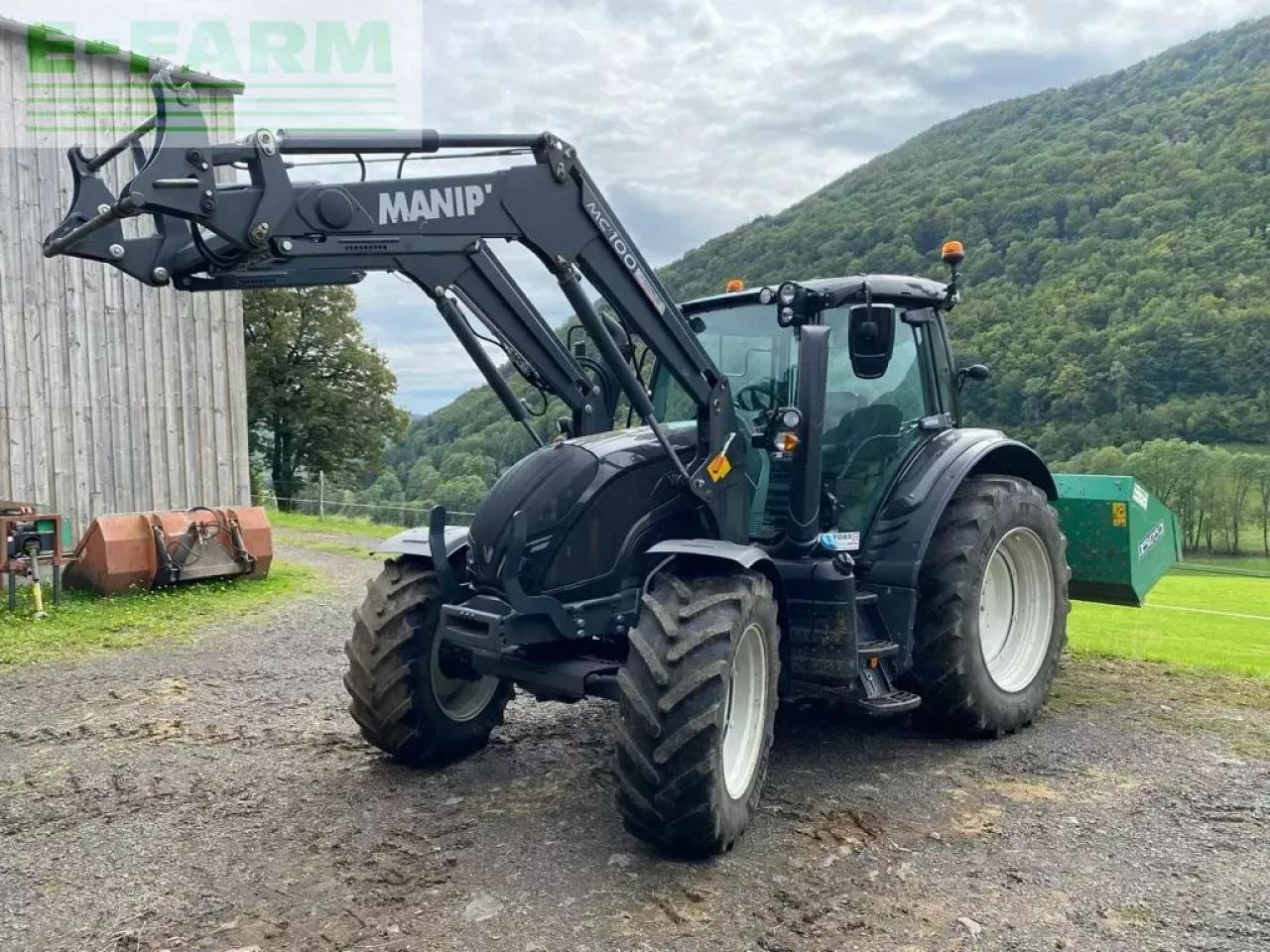 Valtra n134 hitech HiTech - Traktor: bild 1 Valtra n134 hitech HiTech - Traktor: bild 1