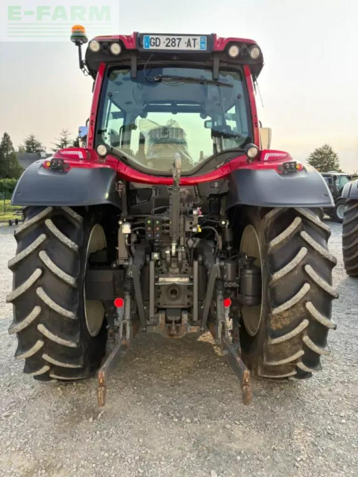 Valtra n135h - Traktor: bild 4 Valtra n135h - Traktor: bild 4