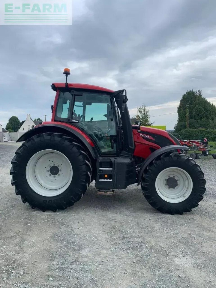 Valtra n155eh - Traktor: bild 2 Valtra n155eh - Traktor: bild 2
