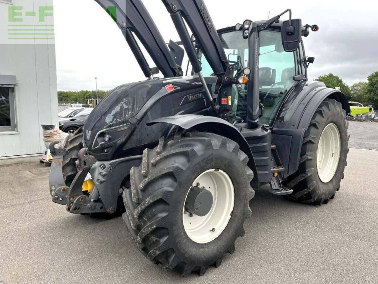 Valtra t 194 s, fkh + fzw, alö g7 m frontlader - Traktor: bild 2 Valtra t 194 s, fkh + fzw, alö g7 m frontlader - Traktor: bild 2