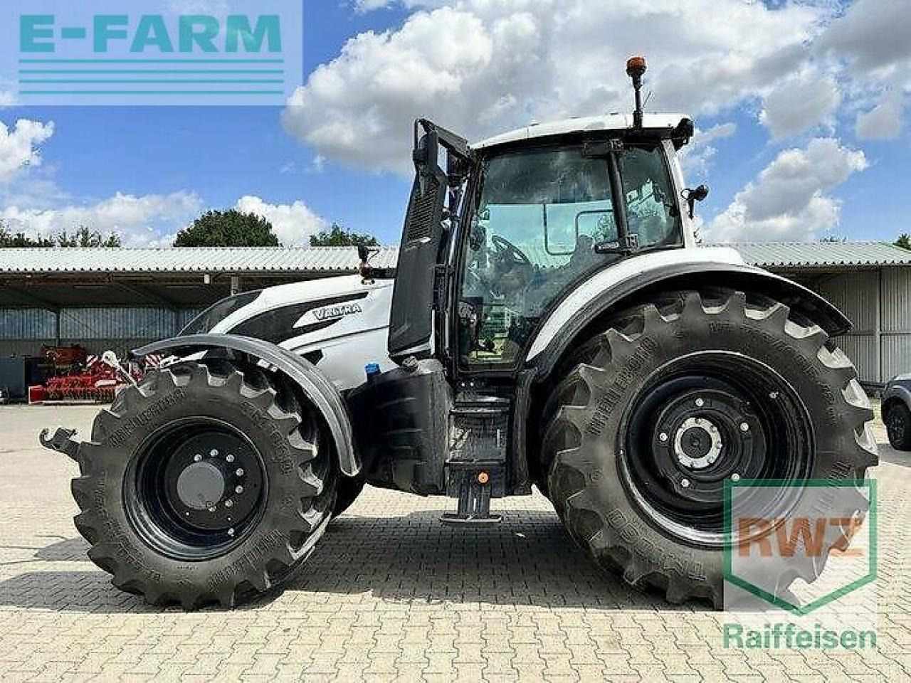 Valtra t 235 direct vorführmaschine Direct - Traktor: bild 1 Valtra t 235 direct vorführmaschine Direct - Traktor: bild 1