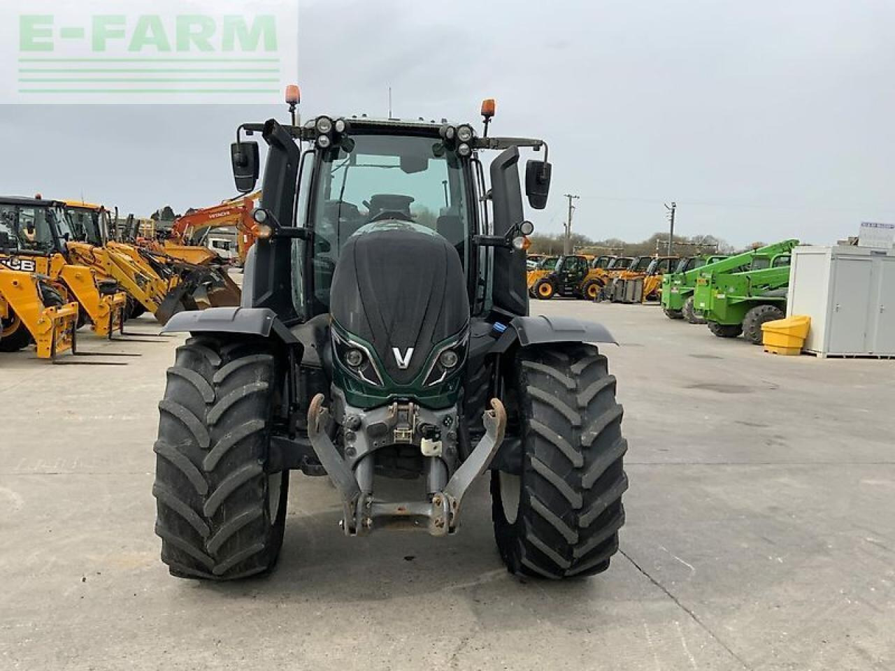 Valtra t214 versu unlimited tractor (st22268) Versu - Traktor: bild 2 Valtra t214 versu unlimited tractor (st22268) Versu - Traktor: bild 2