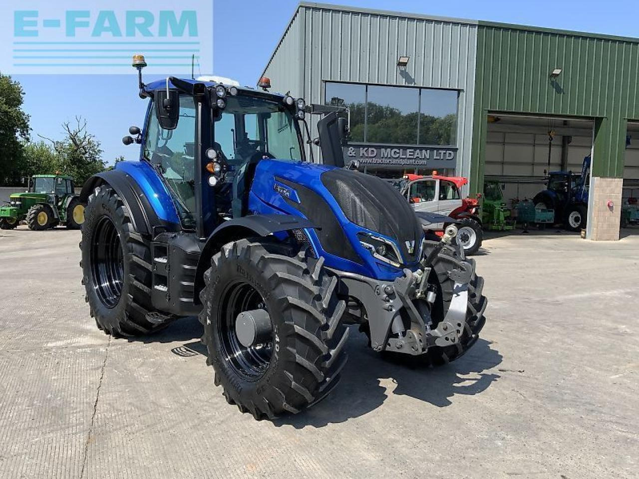 Valtra t215 direct tractor (st23688) Direct - Traktor: bild 3 Valtra t215 direct tractor (st23688) Direct - Traktor: bild 3