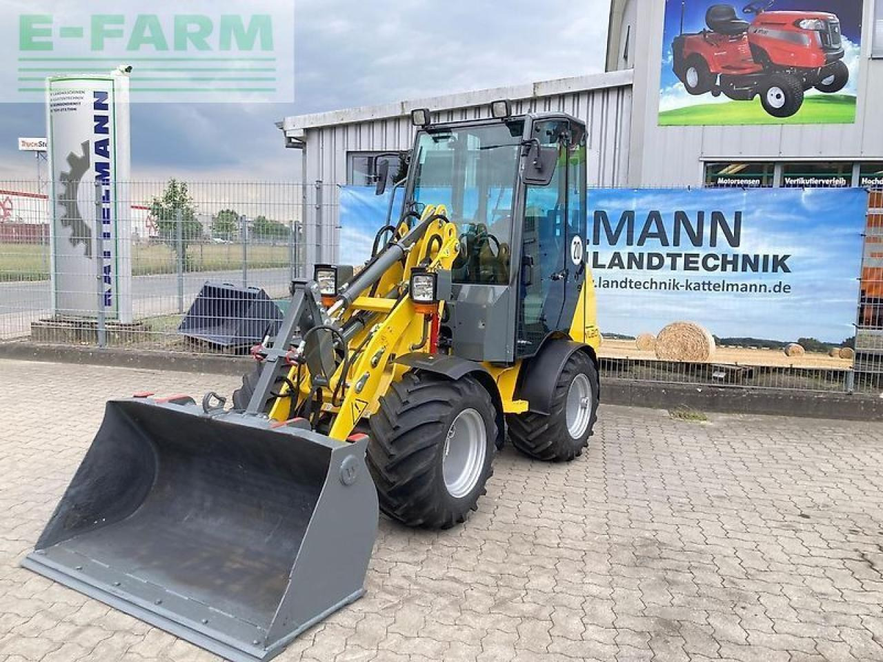 Weidemann wacker wl 20 wie weidemann - Minigrävmaskin: bild 1 Weidemann wacker wl 20 wie weidemann - Minigrävmaskin: bild 1