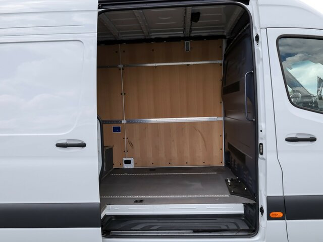 MERCEDES-BENZ Sprinter 317 CDI,3665mm,Automatik,Kamera - Skåpbil: bild 2 MERCEDES-BENZ Sprinter 317 CDI,3665mm,Automatik,Kamera - Skåpbil: bild 2