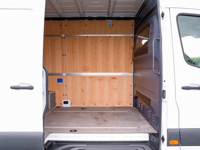 MERCEDES-BENZ Sprinter 317 CDI,3665mm,Automatik,Kamera - Skåpbil: bild 2 MERCEDES-BENZ Sprinter 317 CDI,3665mm,Automatik,Kamera - Skåpbil: bild 2