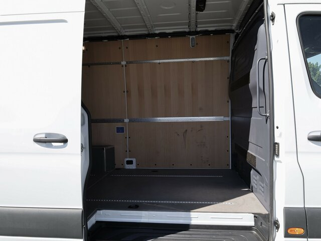 MERCEDES-BENZ Sprinter 317 CDI,3665mm,Automatik,Kamera - Skåpbil: bild 2 MERCEDES-BENZ Sprinter 317 CDI,3665mm,Automatik,Kamera - Skåpbil: bild 2