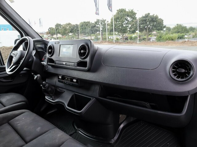 MERCEDES-BENZ Sprinter 317 CDI Kasten,L2H2,MBUX,Kamera - Skåpbil: bild 4 MERCEDES-BENZ Sprinter 317 CDI Kasten,L2H2,MBUX,Kamera - Skåpbil: bild 4