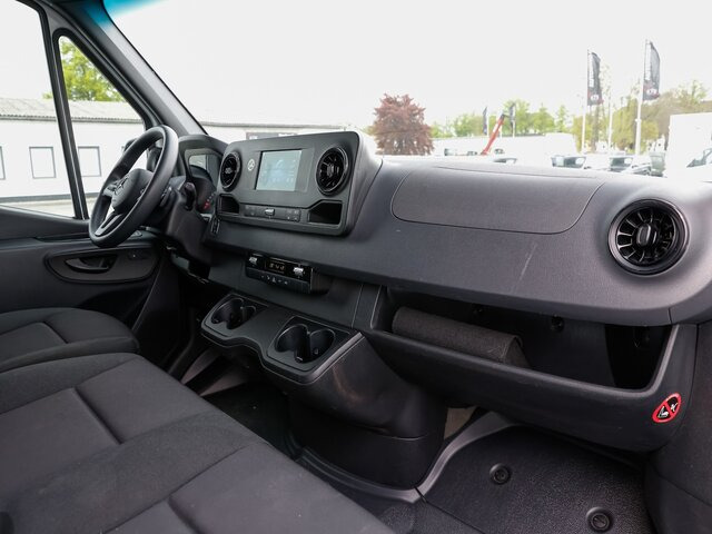 MERCEDES-BENZ Sprinter 317 Maxi,9GTronic,MBUX,Kamera,Klima - Skåpbil: bild 4 MERCEDES-BENZ Sprinter 317 Maxi,9GTronic,MBUX,Kamera,Klima - Skåpbil: bild 4