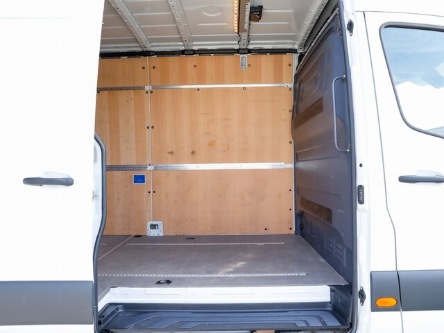 MERCEDES-BENZ Sprinter 317 Maxi,MBUX,Kamera,Tempomat - Skåpbil: bild 2 MERCEDES-BENZ Sprinter 317 Maxi,MBUX,Kamera,Tempomat - Skåpbil: bild 2