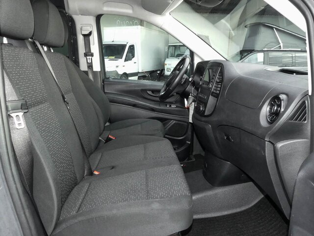 MERCEDES-BENZ Vito116CDI Extralang,Mixto,6Sitze,Automatik - Små skåpbil: bild 2 MERCEDES-BENZ Vito116CDI Extralang,Mixto,6Sitze,Automatik - Små skåpbil: bild 2