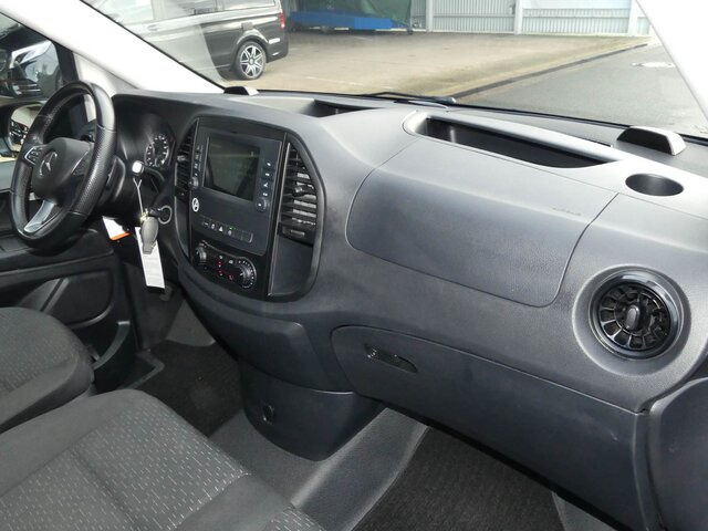 MERCEDES-BENZ Vito116CDI Extralang,Mixto,6Sitze,Automatik - Små skåpbil: bild 3 MERCEDES-BENZ Vito116CDI Extralang,Mixto,6Sitze,Automatik - Små skåpbil: bild 3