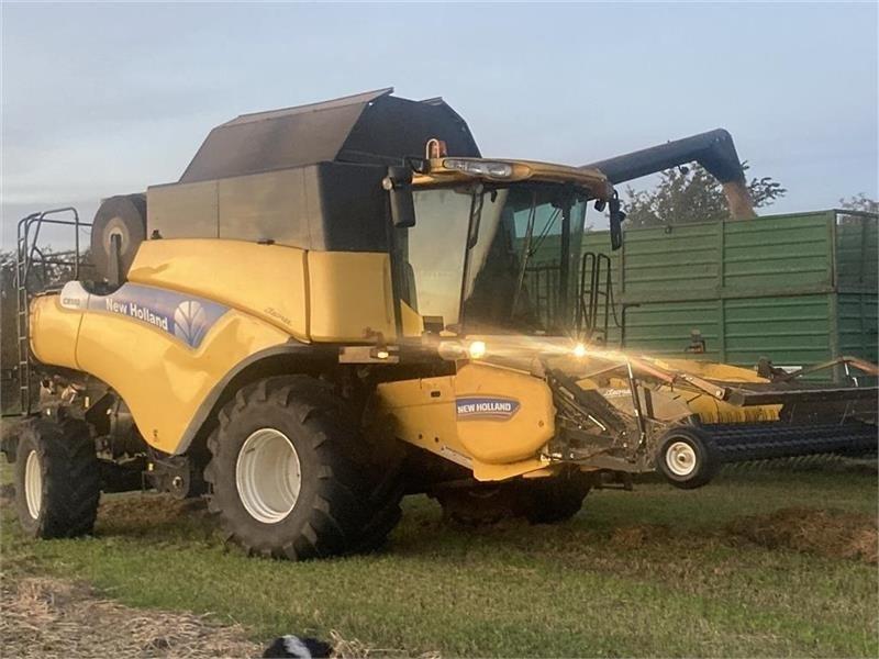 New Holland CR 980 1050er hjul og 30Fod 4 hjulstræk - Skördetröska: bild 2 New Holland CR 980 1050er hjul og 30Fod 4 hjulstræk - Skördetröska: bild 2