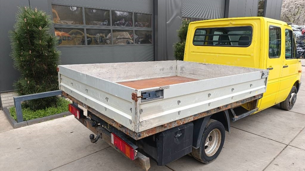 Volkswagen LT 46 Pritschenwagen, Doka, 7 Sitze, Motorschaden - Transportbil med flak, Dubbelhytt transportbil: bild 4 Volkswagen LT 46 Pritschenwagen, Doka, 7 Sitze, Motorschaden - Transportbil med flak, Dubbelhytt transportbil: bild 4