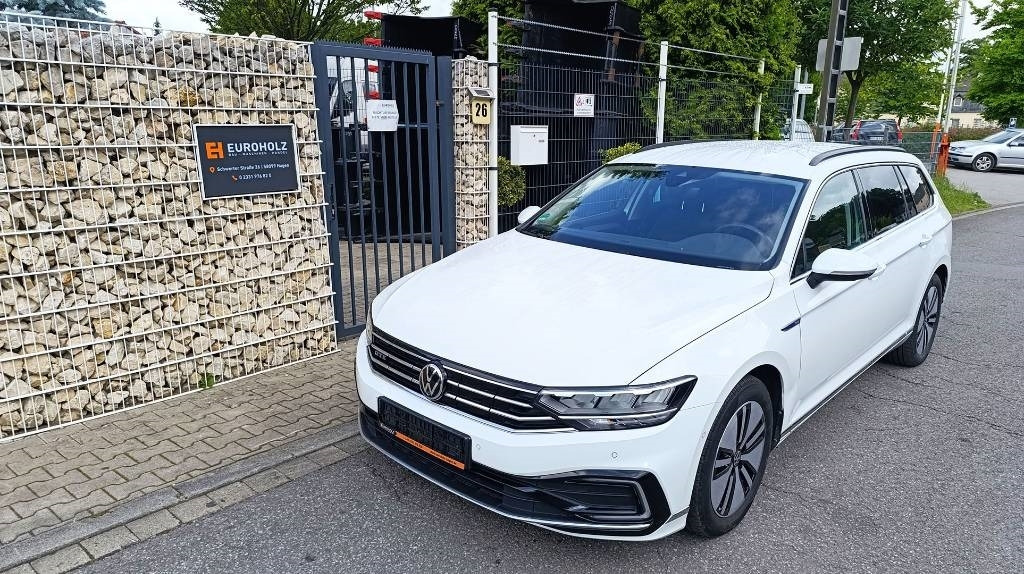 Volkswagen Passat GTE 1.4 Plug-In-Hybrid, Batterie neu, Navi - Personbil: bild 1 Volkswagen Passat GTE 1.4 Plug-In-Hybrid, Batterie neu, Navi - Personbil: bild 1