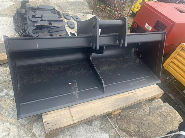 Böschungslöffel 200 cm mit Martin M10 Aufnahme - Skopa: bild 1 Böschungslöffel 200 cm mit Martin M10 Aufnahme - Skopa: bild 1