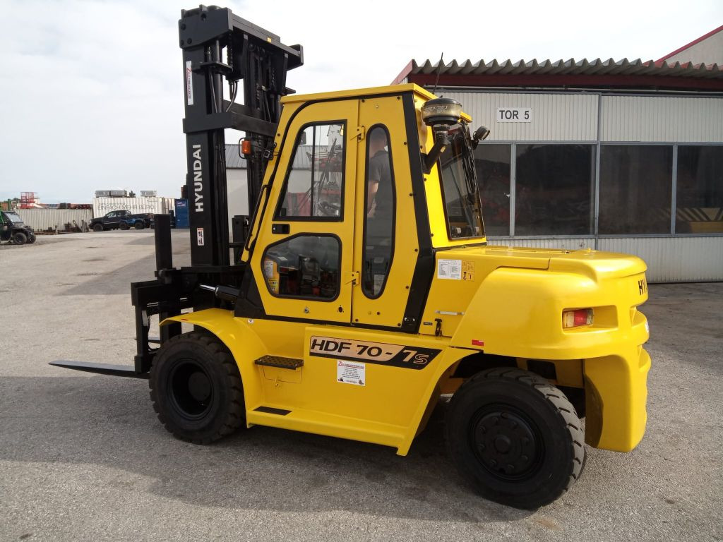Hyundai HDF70-7 - Dieseltruck: bild 1 Hyundai HDF70-7 - Dieseltruck: bild 1