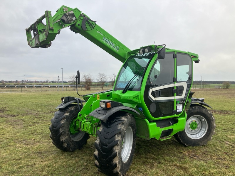 Merlo TF 42.7 - Lastare: bild 1 Merlo TF 42.7 - Lastare: bild 1